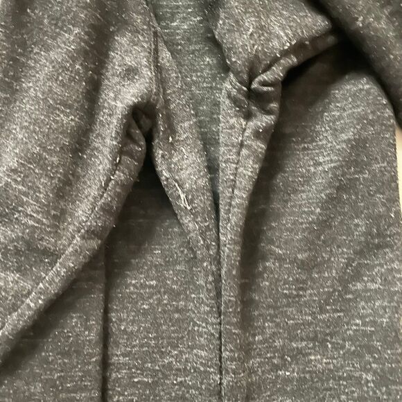 32 Degrees Heat Dark Gray Pullover Sweater Size M GUC - Picture 8 of 11